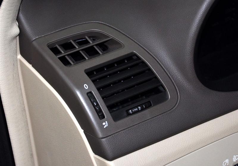 奇瑞汽車 風(fēng)云2 2010款 1.5 尊貴型