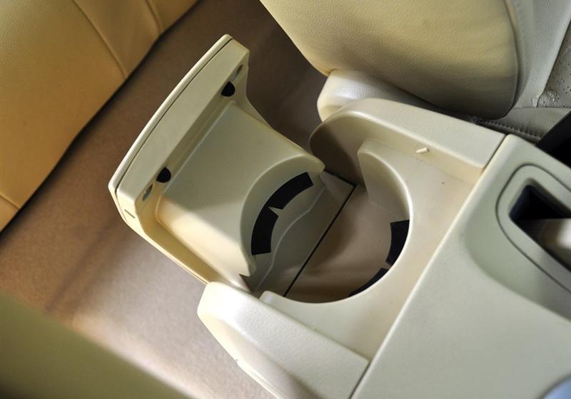 奇瑞汽車 奇瑞A3 2010款 改款1.6MT 尊貴型