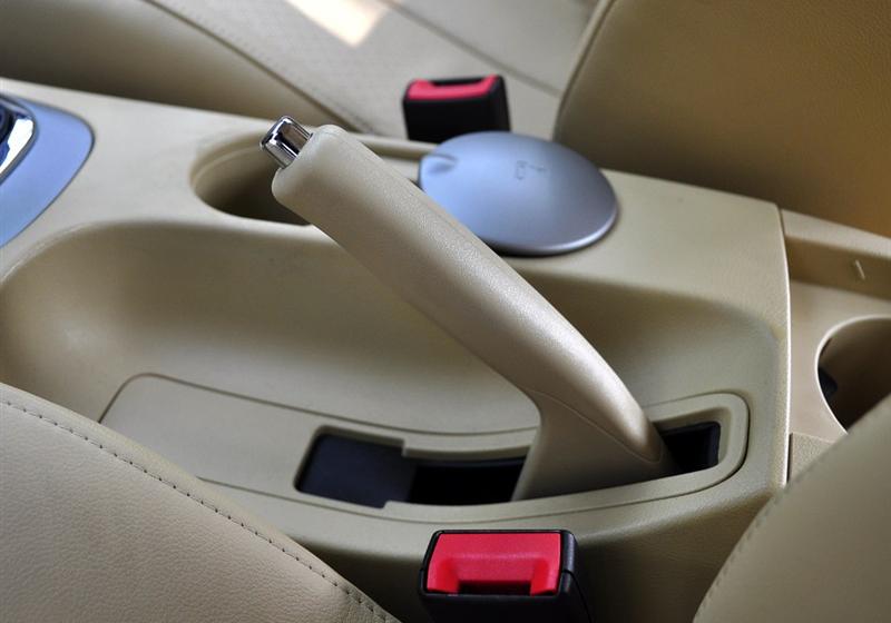 奇瑞汽車 奇瑞A3 2010款 改款1.6MT 尊貴型