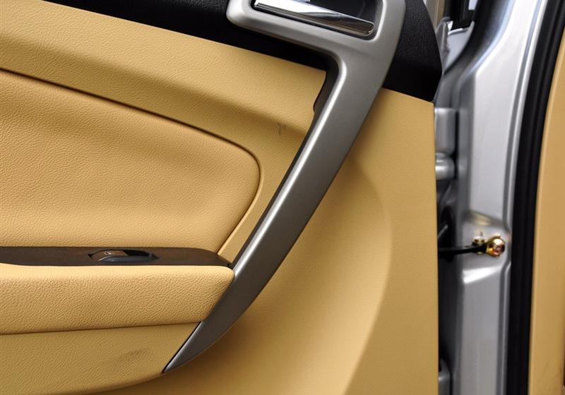 奇瑞汽車 奇瑞A3 2010款 改款1.6MT 尊貴型