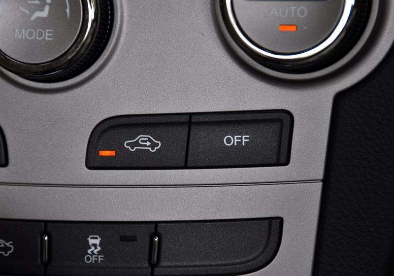 奇瑞汽車 奇瑞A3 2010款 改款1.6MT 尊貴型