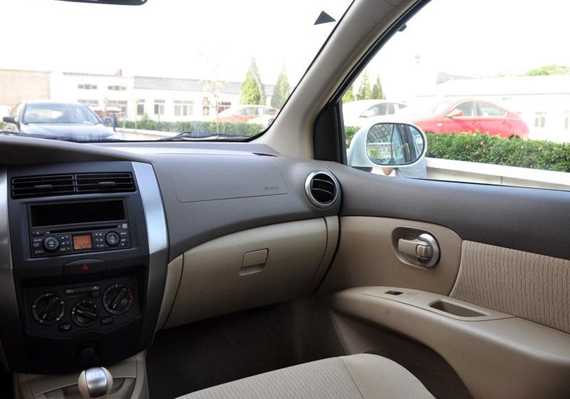 東風日產(chǎn) 驪威 2010款 勁悅版1.6GI MT全能型