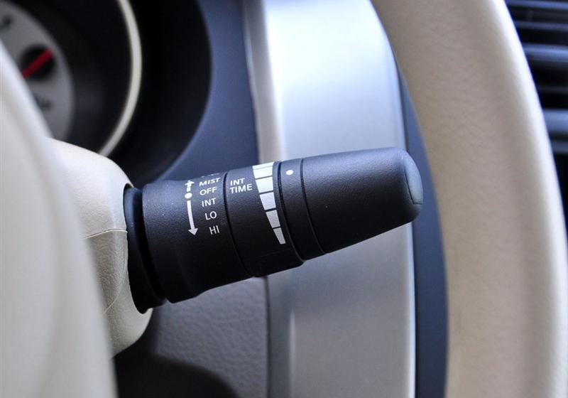 東風(fēng)日產(chǎn) 驪威 2010款 勁悅版1.6GI MT全能型