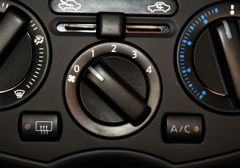 東風日產 驪威 2010款 勁銳版1.6GX MT標準型