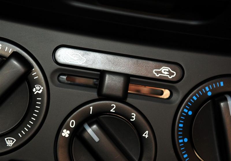 東風日產 驪威 2010款 勁銳版1.6GX MT標準型