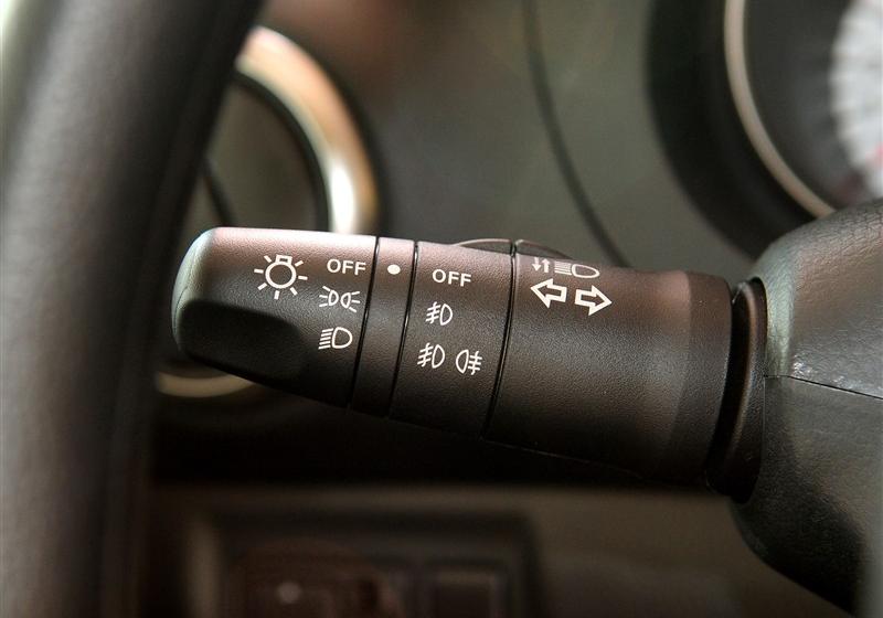 東風日產 驪威 2010款 勁銳版1.6GX MT標準型