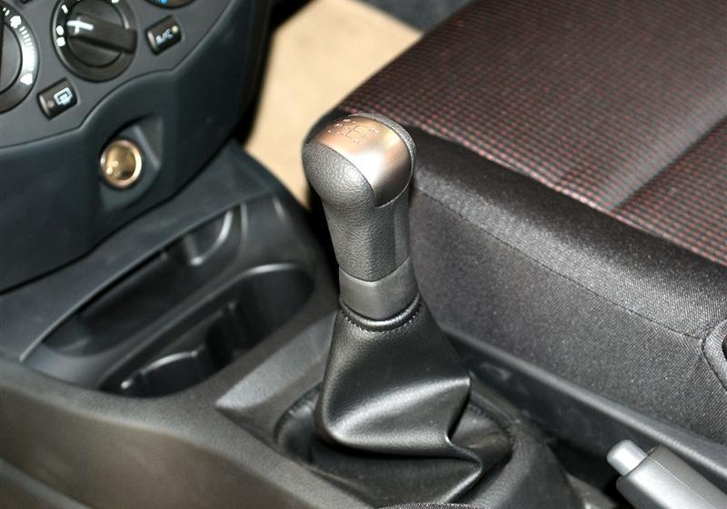 東風(fēng)日產(chǎn) 驪威 2010款 勁銳版1.6GX MT標(biāo)準(zhǔn)型