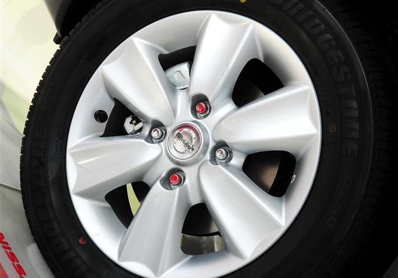 東風(fēng)日產(chǎn) 驪威 2010款 勁銳版1.6GV AT智能型高配