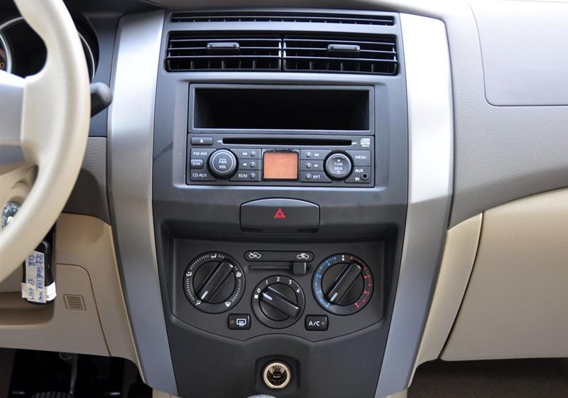 東風(fēng)日產(chǎn) 驪威 2010款 勁逸版 1.8XE MT標(biāo)準(zhǔn)型