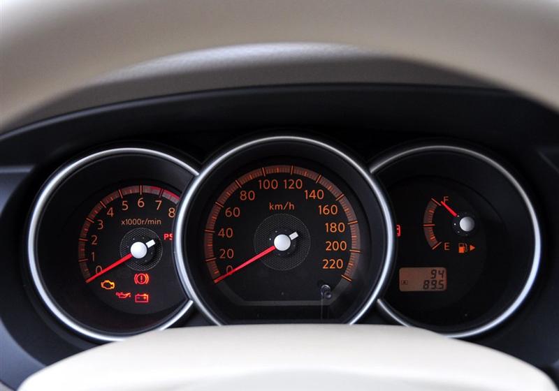 東風日產 驪威 2010款 勁逸版 1.8XE MT標準型