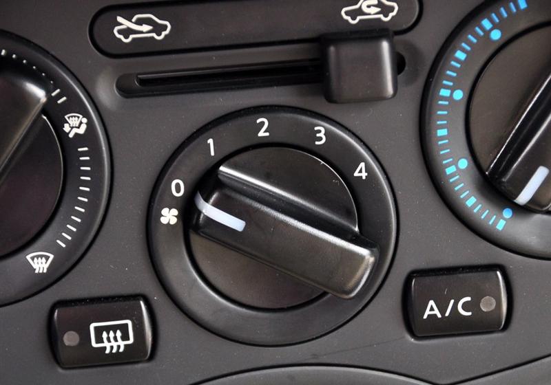 東風日產 驪威 2010款 勁逸版 1.8XE MT標準型