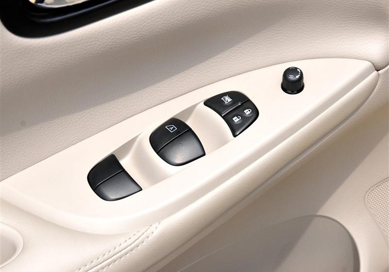 東風(fēng)日產(chǎn) 騏達 2011款 1.6 CVT智能型