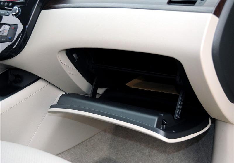 東風日產 騏達 2011款 1.6 CVT豪華型