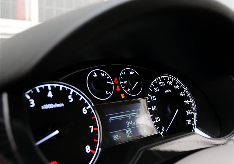 東風日產 騏達 2011款 1.6 CVT豪華型