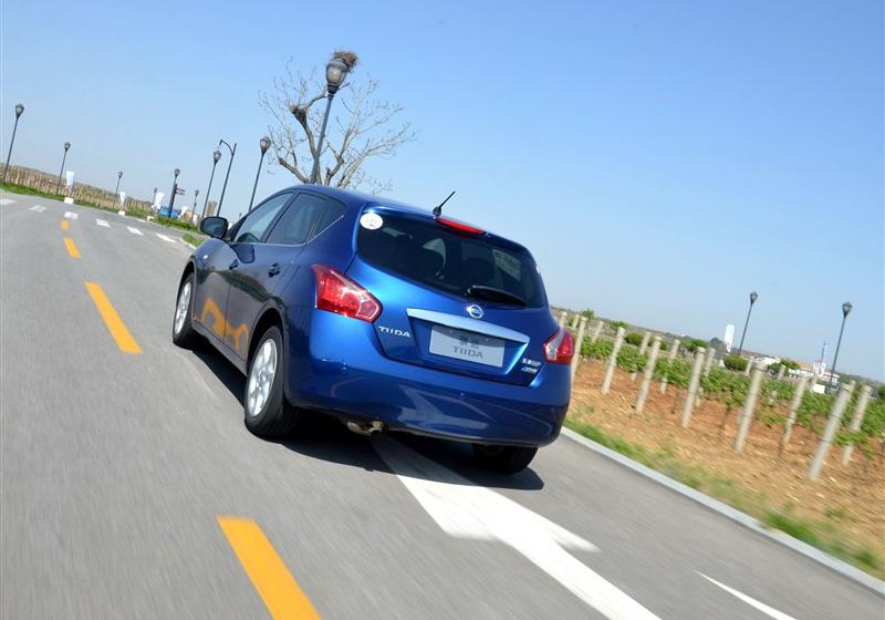 東風(fēng)日產(chǎn) 騏達(dá) 2011款 1.6 CVT豪華型
