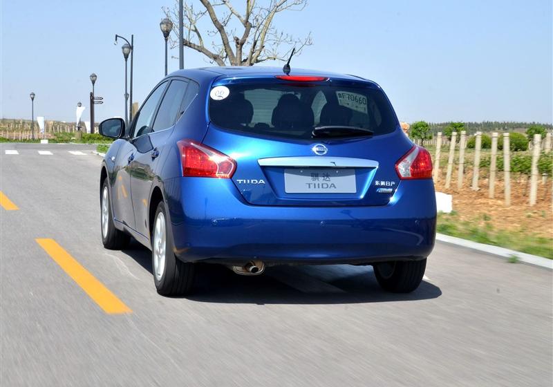 東風(fēng)日產(chǎn) 騏達(dá) 2011款 1.6 CVT豪華型