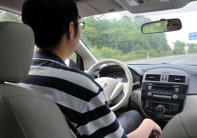 東風(fēng)日產(chǎn) 騏達(dá) 2011款 1.6 CVT豪華型