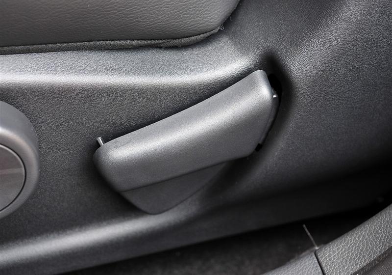 東風(fēng)日產(chǎn) 騏達(dá) 2011款 1.6T M-CVT致酷版