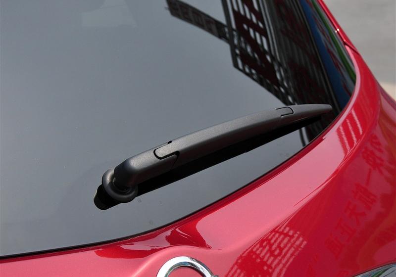 東風(fēng)日產(chǎn) 騏達(dá) 2011款 1.6T M-CVT致酷版