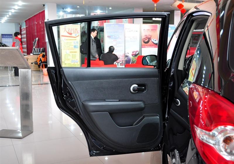 東風(fēng)日產(chǎn) 騏達(dá) 2008款 1.6 手動(dòng)時(shí)尚型