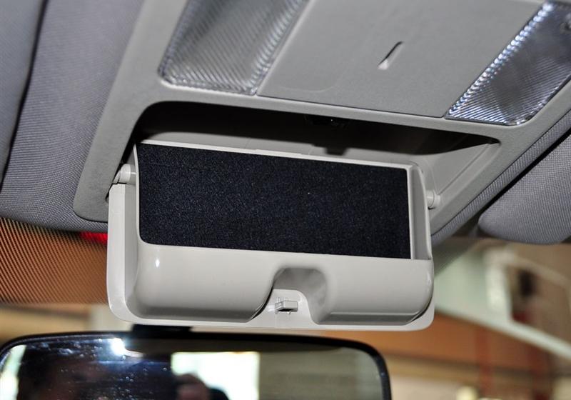 東風(fēng)日產(chǎn) 騏達(dá) 2008款 1.6 手動(dòng)時(shí)尚型