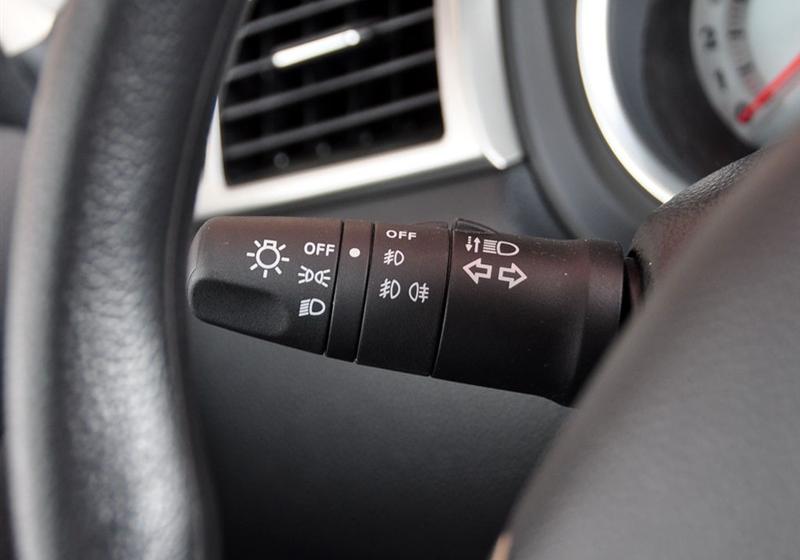 東風(fēng)日產(chǎn) 騏達(dá) 2008款 1.6 手動(dòng)時(shí)尚型