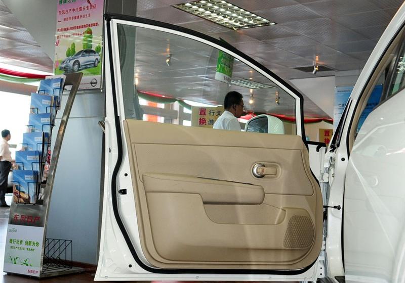 東風(fēng)日產(chǎn) 騏達(dá) 2008款 1.6 手動(dòng)智能型