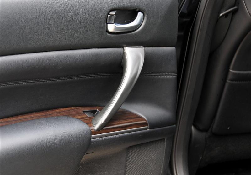 東風日產 天籟 2011款 公爵 2.5L XV 尊雅版