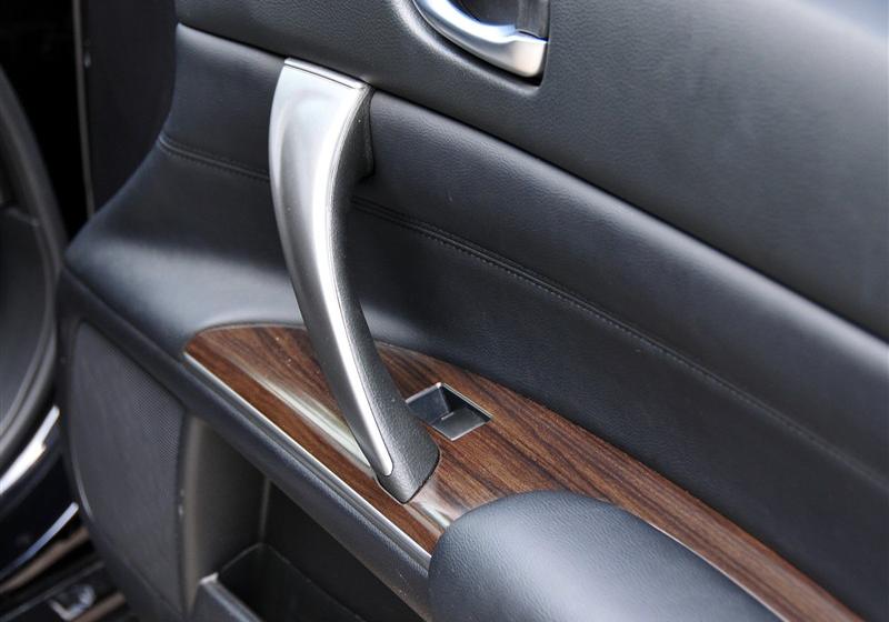 東風日產 天籟 2011款 公爵 2.5L XV 尊雅版