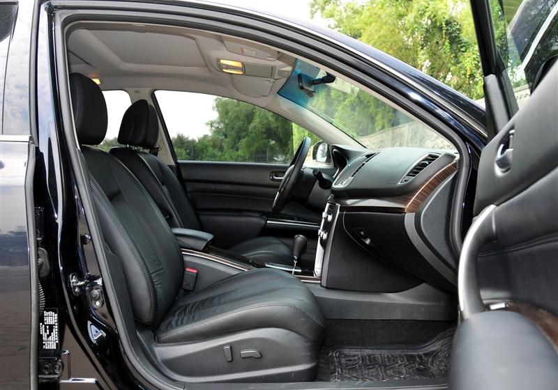 東風(fēng)日產(chǎn) 天籟 2011款 公爵 2.5L XV 尊雅版