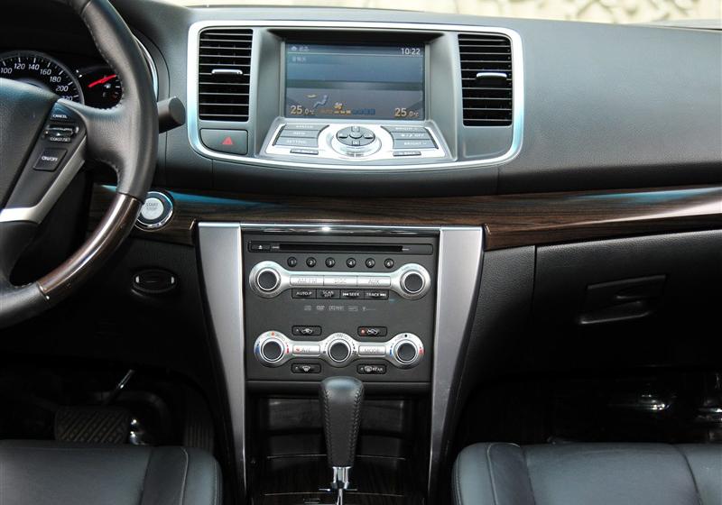 東風(fēng)日產(chǎn) 天籟 2011款 公爵 2.5L XV 尊雅版