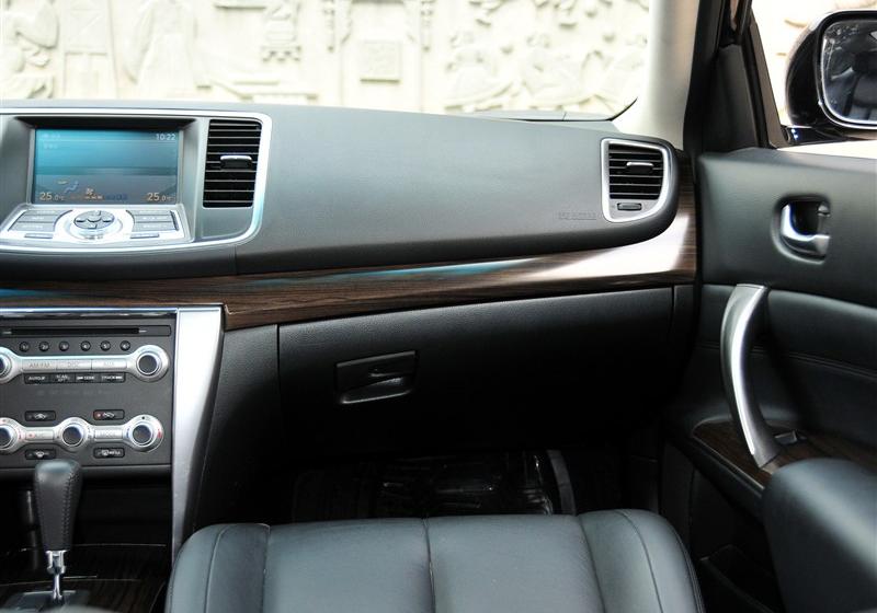 東風日產(chǎn) 天籟 2011款 公爵 2.5L XV 尊雅版