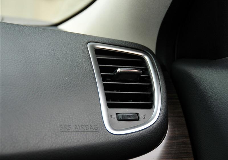 東風日產 天籟 2011款 公爵 2.5L XV 尊雅版