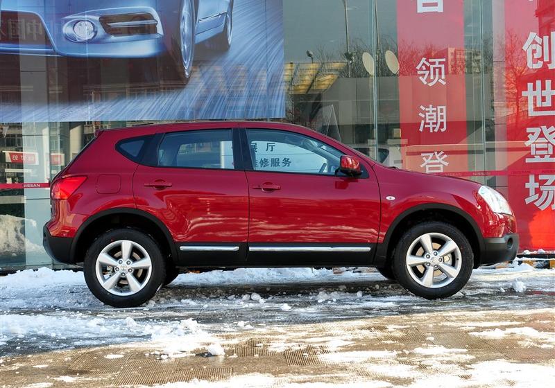 東風(fēng)日產(chǎn) 逍客 2011款 2.0XV 雷 CVT 2WD