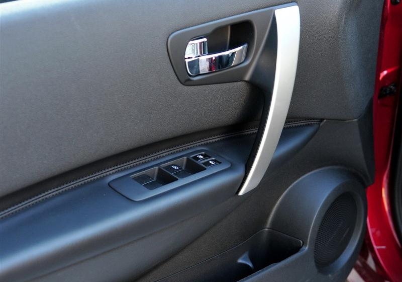 東風日產 逍客 2011款 2.0XV 雷 CVT 2WD