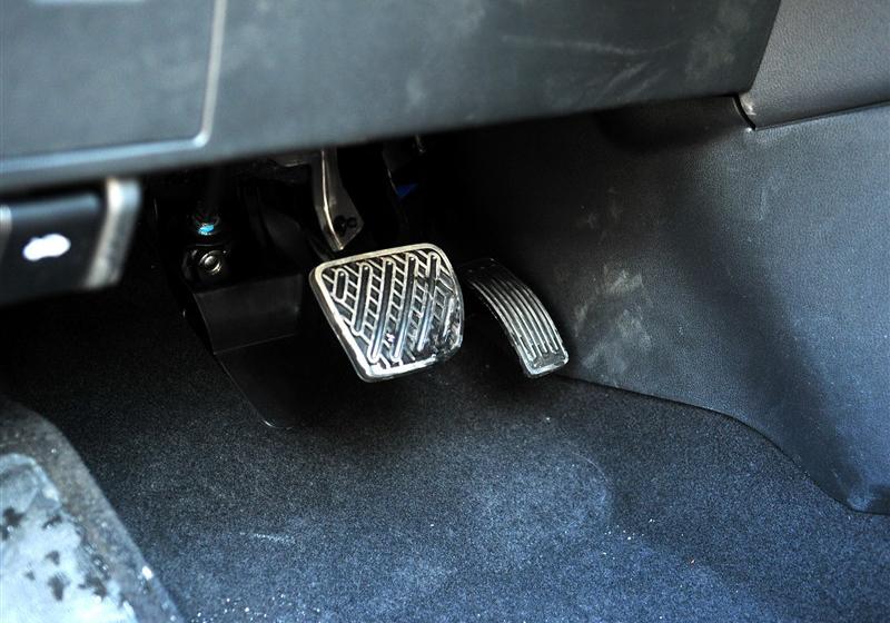 東風日產 逍客 2011款 2.0XV 雷 CVT 2WD