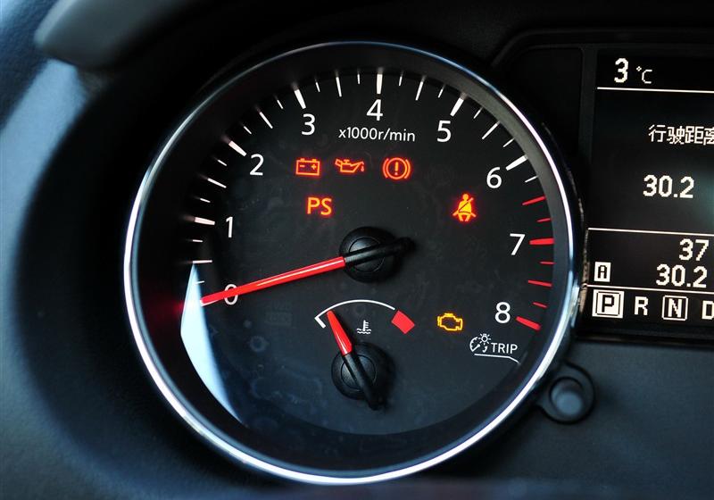 東風日產 逍客 2011款 2.0XV 雷 CVT 2WD