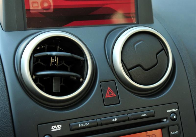 東風日產 逍客 2011款 2.0XV 雷 CVT 2WD