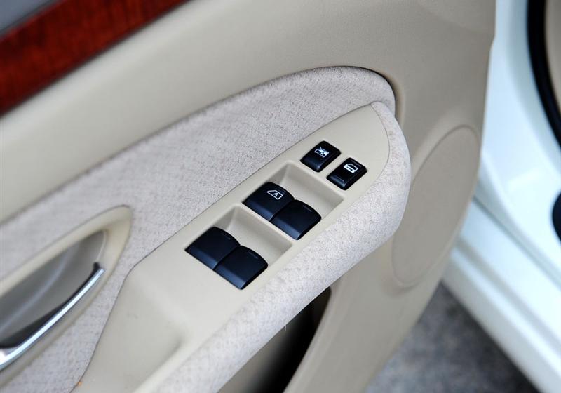 東風日產 軒逸 2009款 1.6XE 舒適版 AT