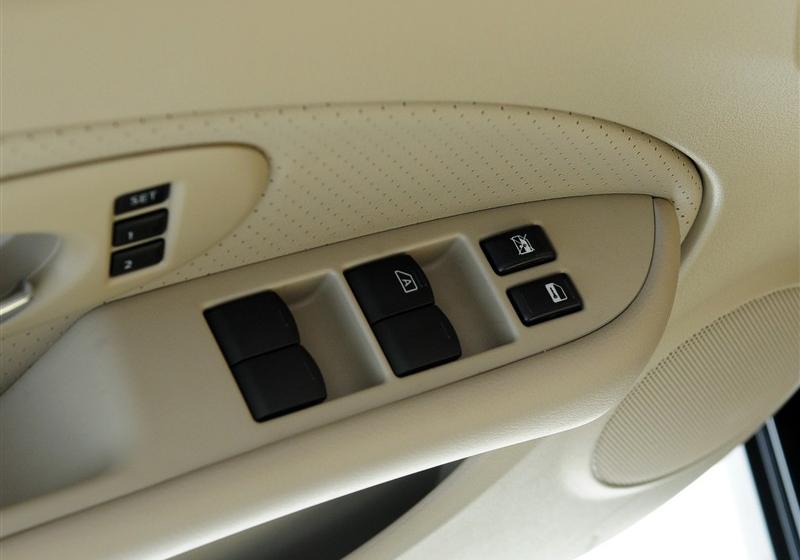 東風日產 軒逸 2009款 2.0XL 科技版