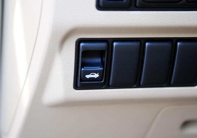 東風日產 軒逸 2009款 2.0XL 科技天窗版