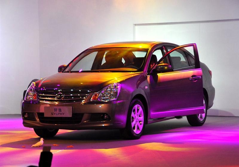 東風(fēng)日產(chǎn) 軒逸 2009款 2.0XL 科技天窗版