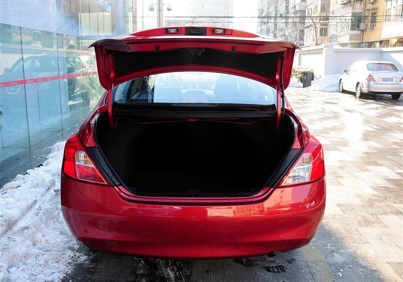 東風(fēng)日產(chǎn) 陽(yáng)光 2011款 1.5XE 舒適版 CVT