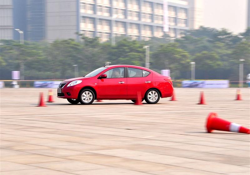 東風(fēng)日產(chǎn) 陽光 2011款 1.5XV 尊貴版 CVT