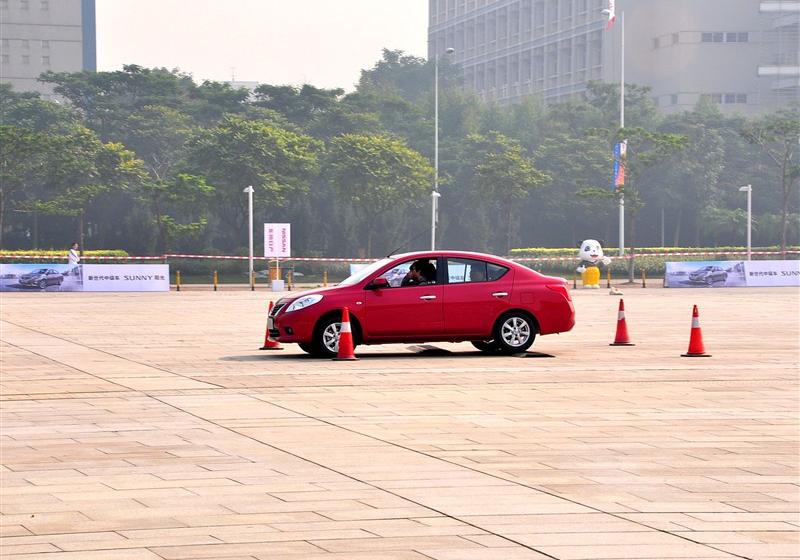 東風(fēng)日產(chǎn) 陽光 2011款 1.5XV 尊貴版 CVT