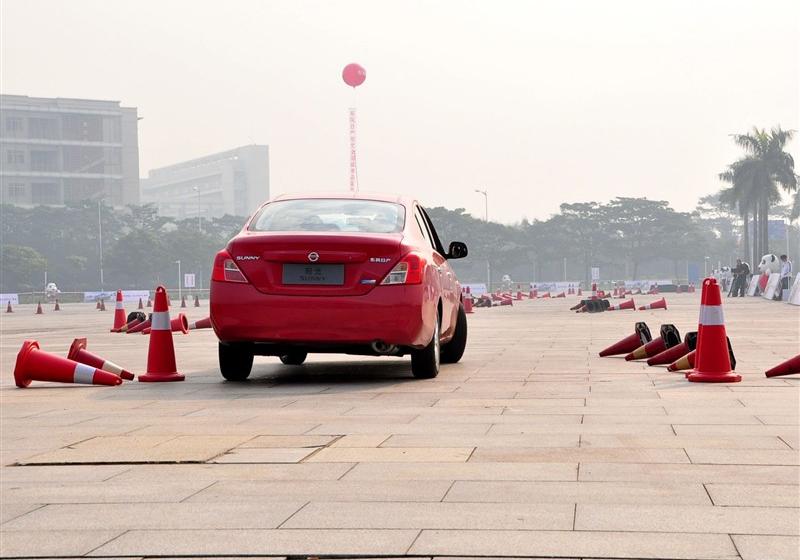 東風(fēng)日產(chǎn) 陽(yáng)光 2011款 1.5XV 尊貴版 CVT