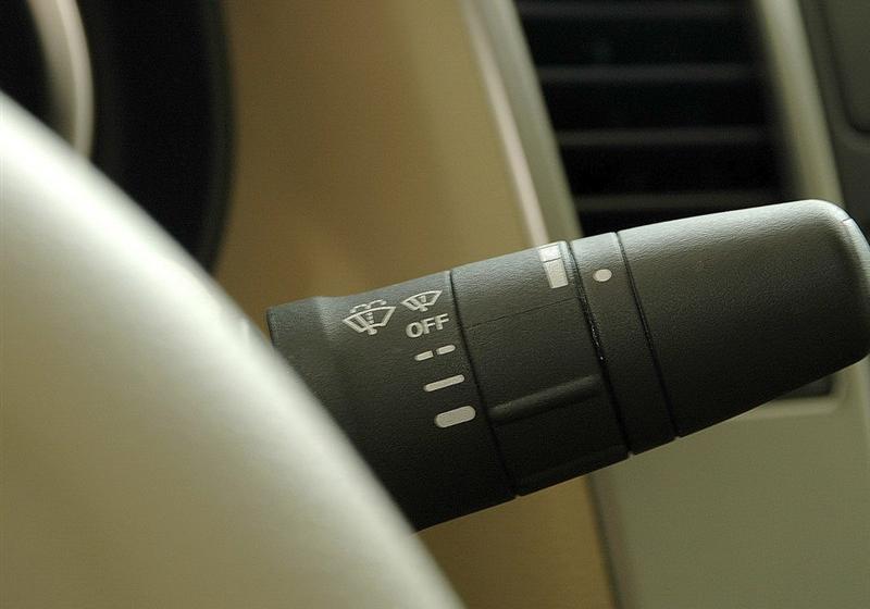 東風(fēng)日產(chǎn) 頤達(dá) 2008款 1.6 自動(dòng)尊貴型