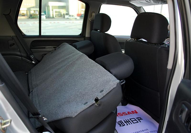 鄭州日產(chǎn) 帕拉丁 2006款 2.4 兩驅(qū)標(biāo)準(zhǔn)型