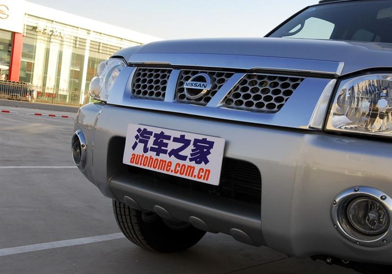 鄭州日產(chǎn) 帕拉丁 2006款 2.4 兩驅(qū)標(biāo)準(zhǔn)型