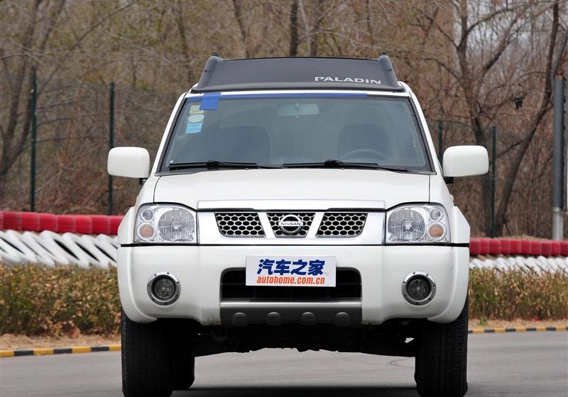 鄭州日產(chǎn) 帕拉丁 2006款 2.4 四驅(qū)標(biāo)準(zhǔn)型